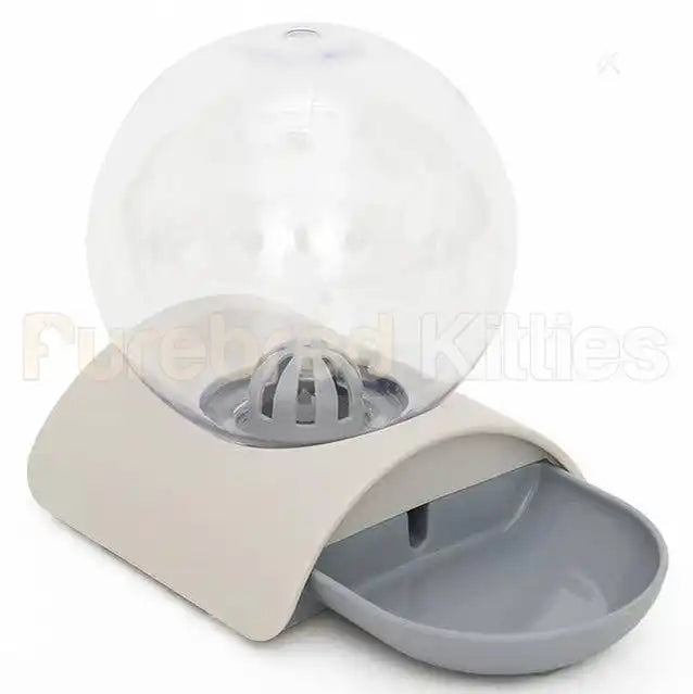 Purring Pet Water Fountain and Feeder
